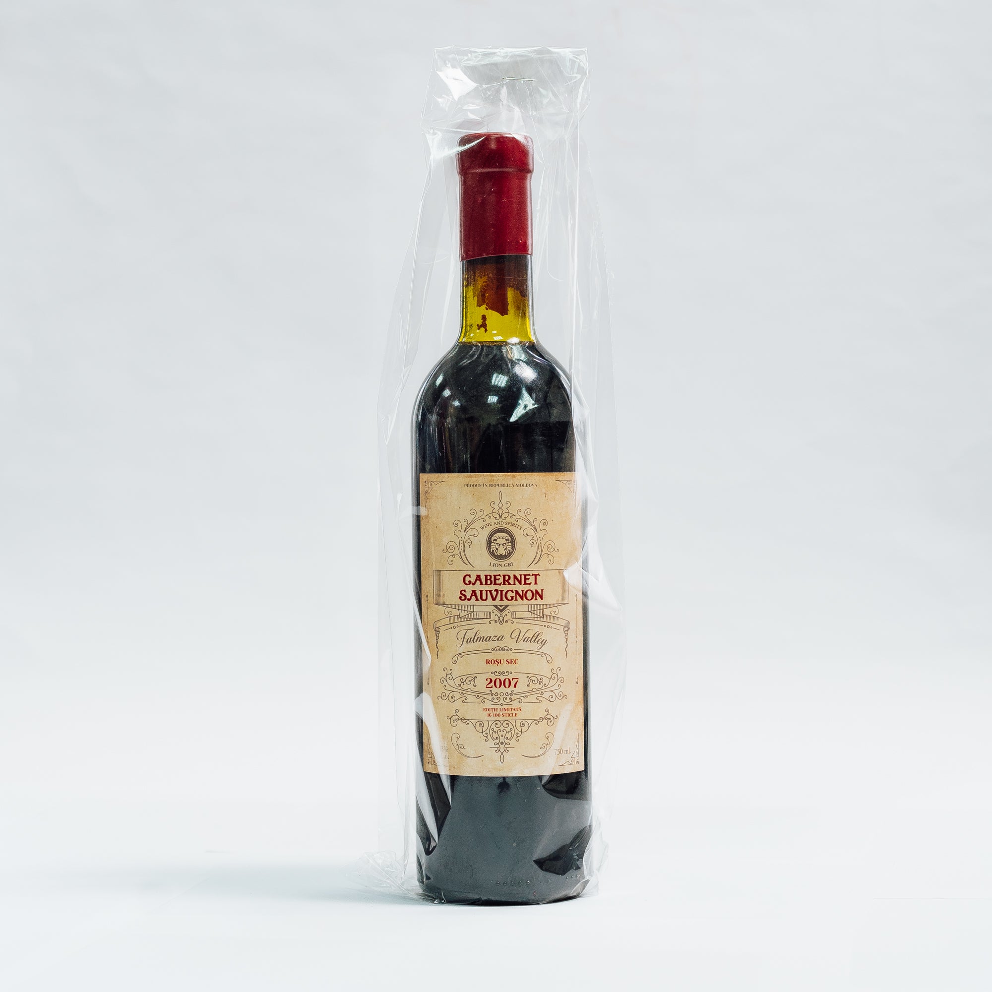 Sticlă Cabernet Sauvignon Ediție Limitată 2007, Lion-gri, etichetă bej, dop roșu.