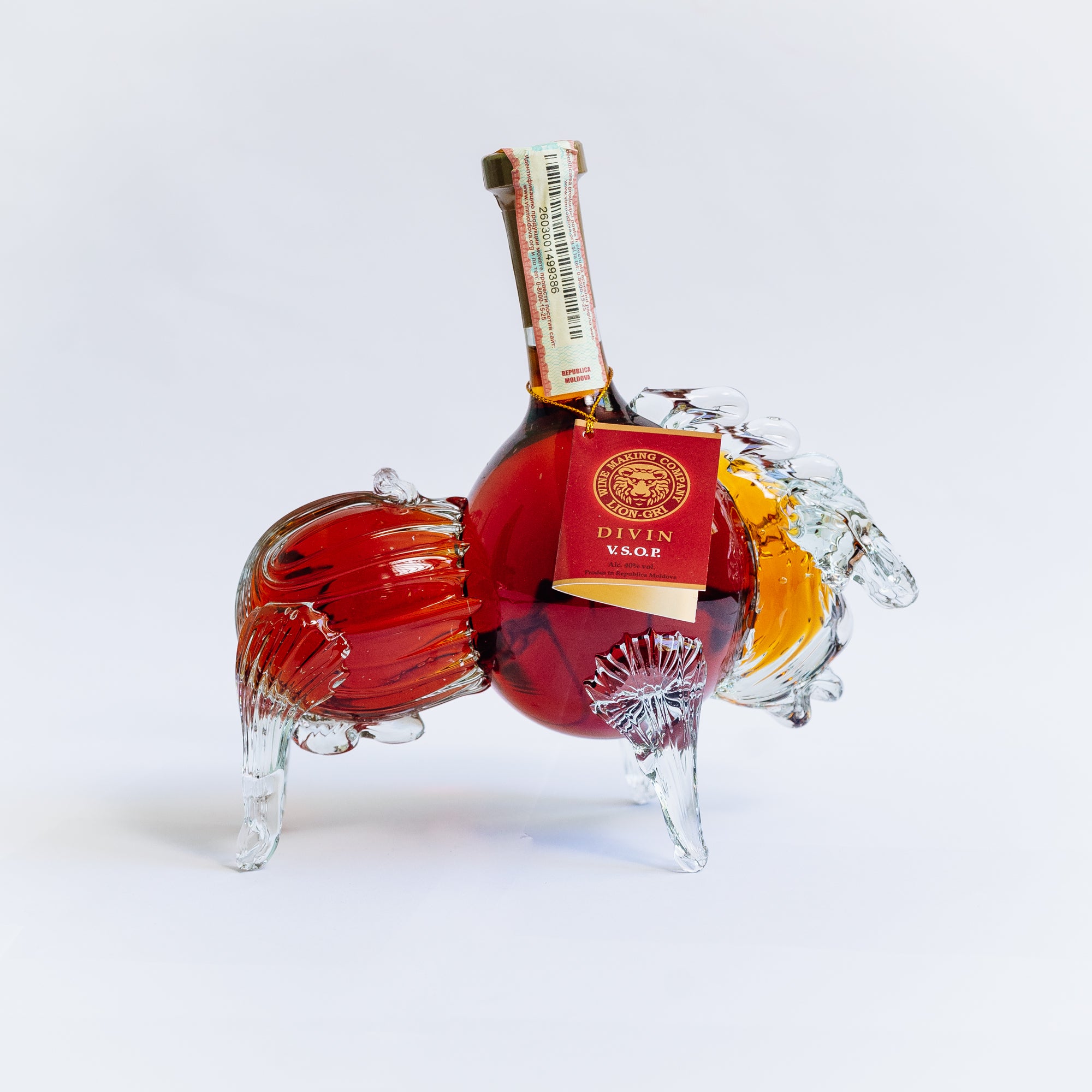 Divin VSOP Taur Lion-gri, recipient decorativ sticlă transparentă și roșu, 500ml
