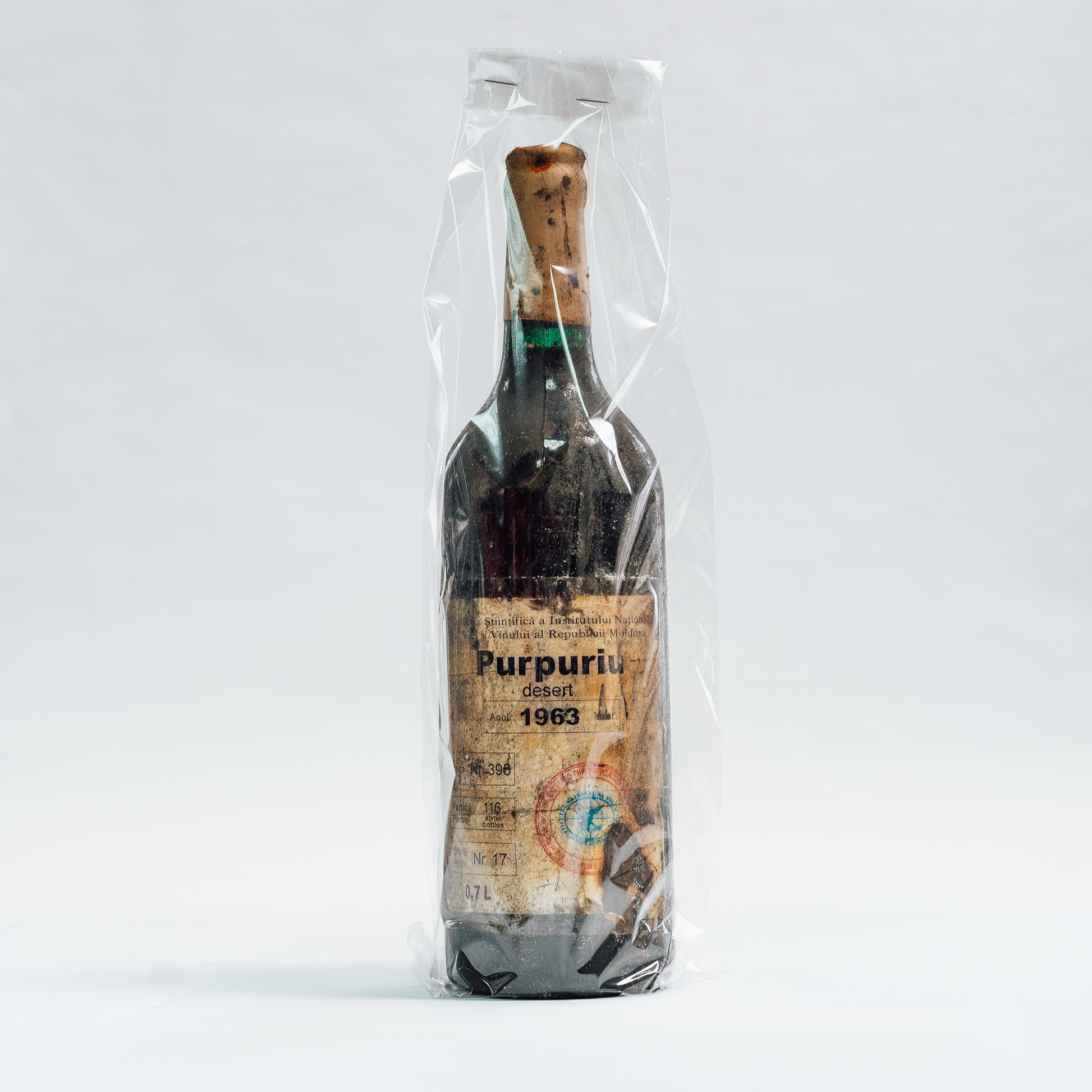 Sticlă de vin Purpuriu Vin de Colecție Desert 1963 Lion-gri în ambalaj transparent