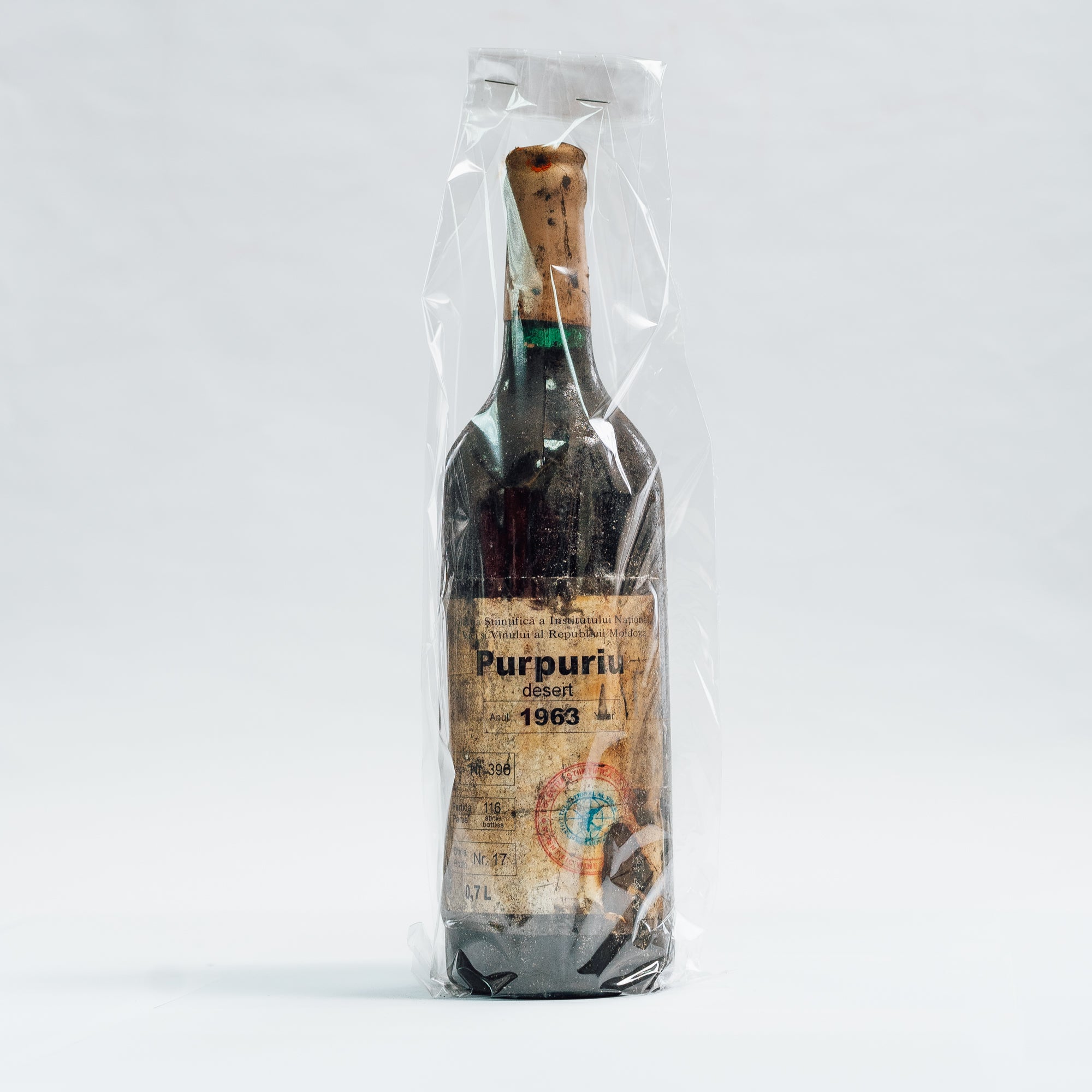 Sticlă de vin Purpuriu Vin de Colecție Desert 1963 Lion-gri în ambalaj transparent